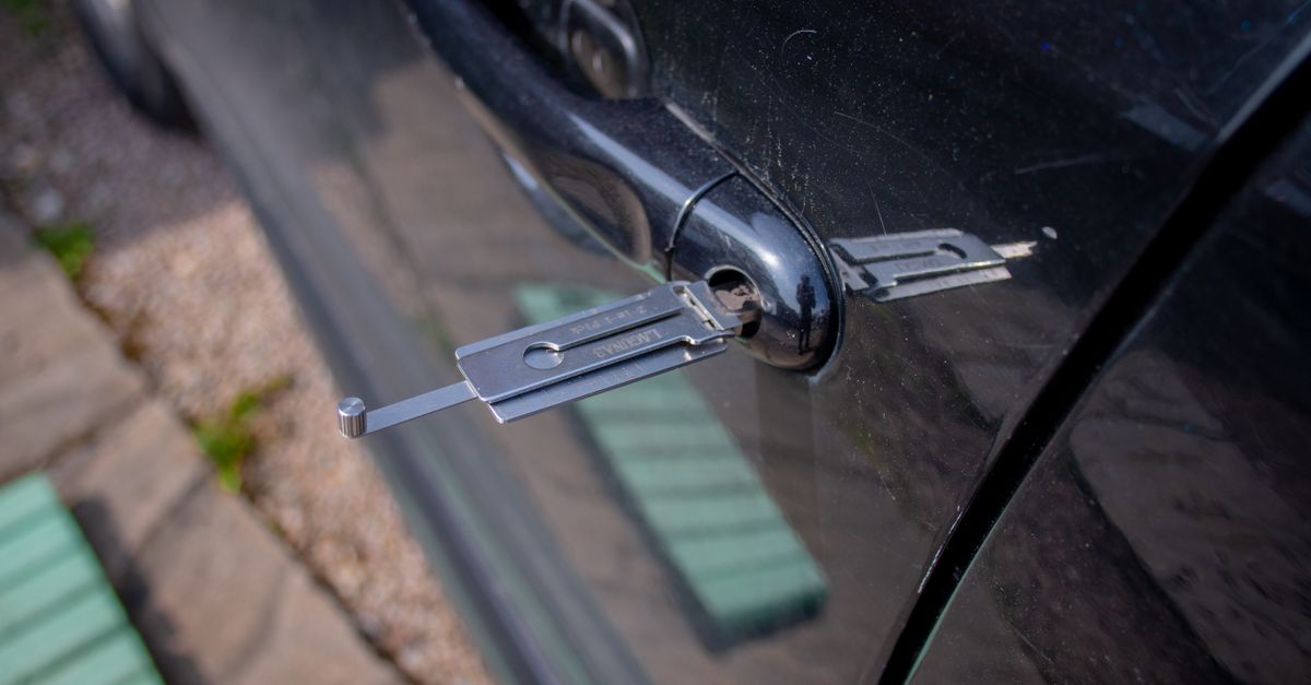 High-Security Car Keys: OEM vs. Aftermarket Options Explained — Orange County Pro Locksmith